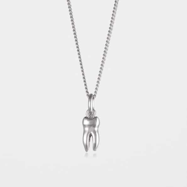 Small Tooth Necklace Silver