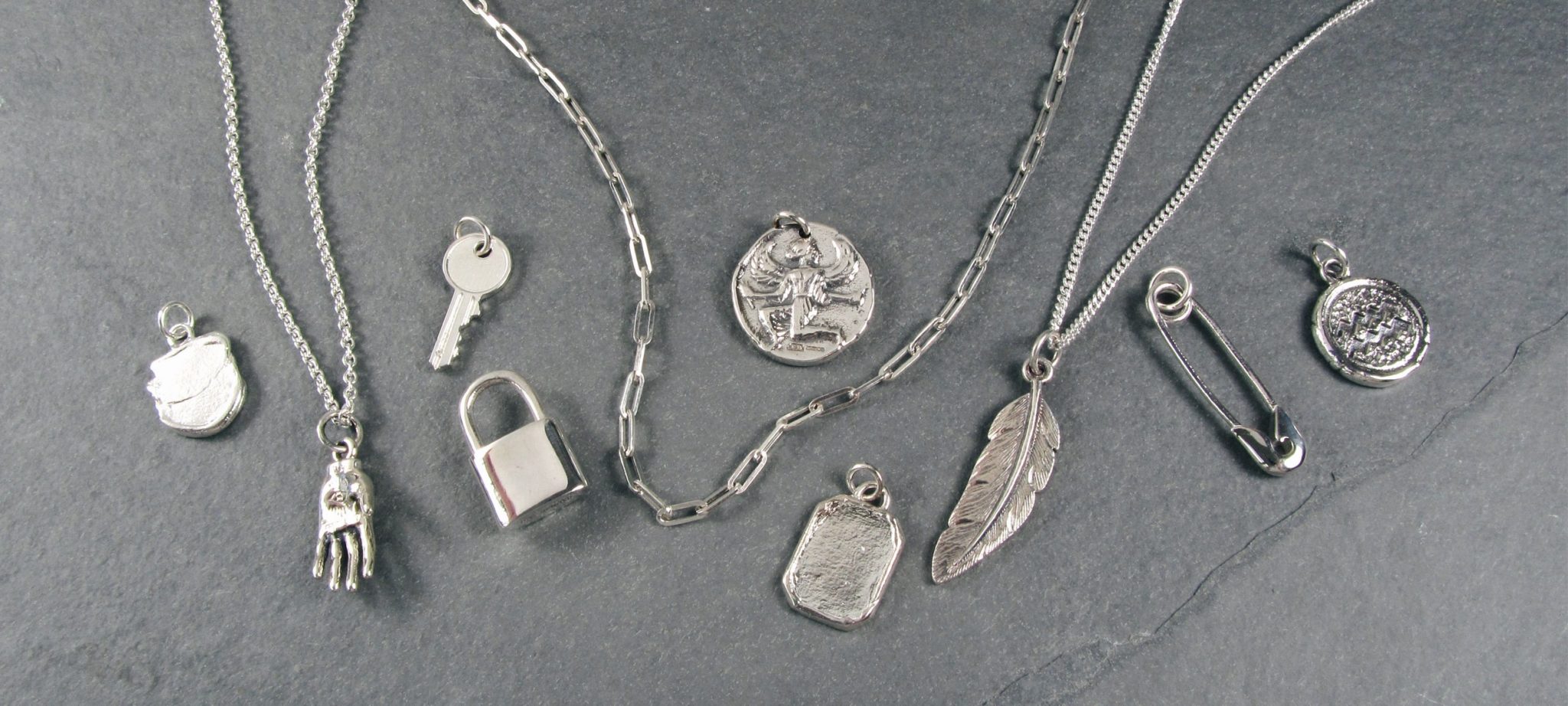 98D7EA49-91FE-441A-93C4-46D7C200BA19-1 Round Miraculous Medal Necklace Silver